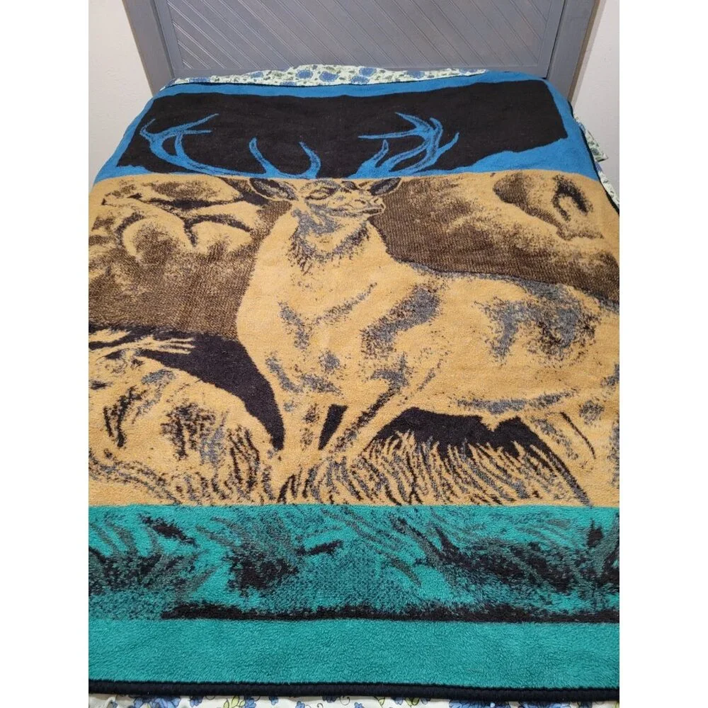 San Marcos Deer Buck Stag Elk Antlers‎ Blanket 54x79